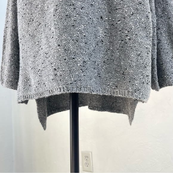 Turtle Neck Sweater - Picture 7 of 8